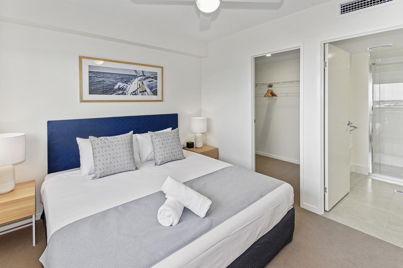 Aparthotel Aquarius Kawana à Kawana Waters Extérieur photo