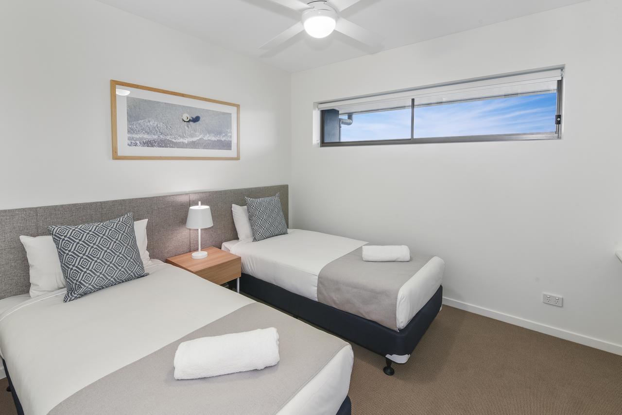 Aparthotel Aquarius Kawana à Kawana Waters Extérieur photo