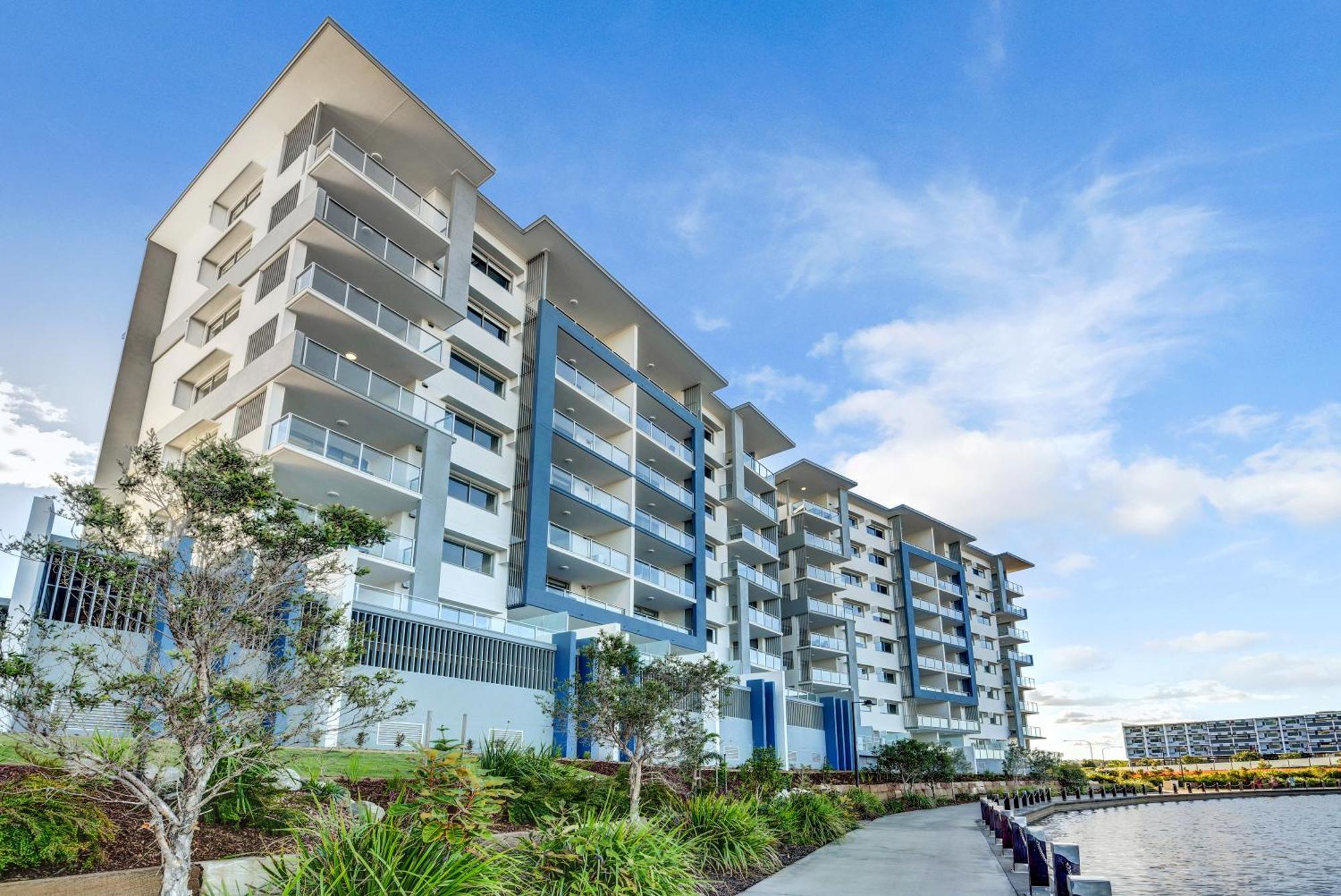 Aparthotel Aquarius Kawana à Kawana Waters Extérieur photo