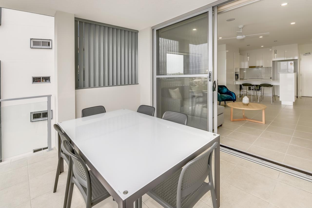 Aparthotel Aquarius Kawana à Kawana Waters Extérieur photo