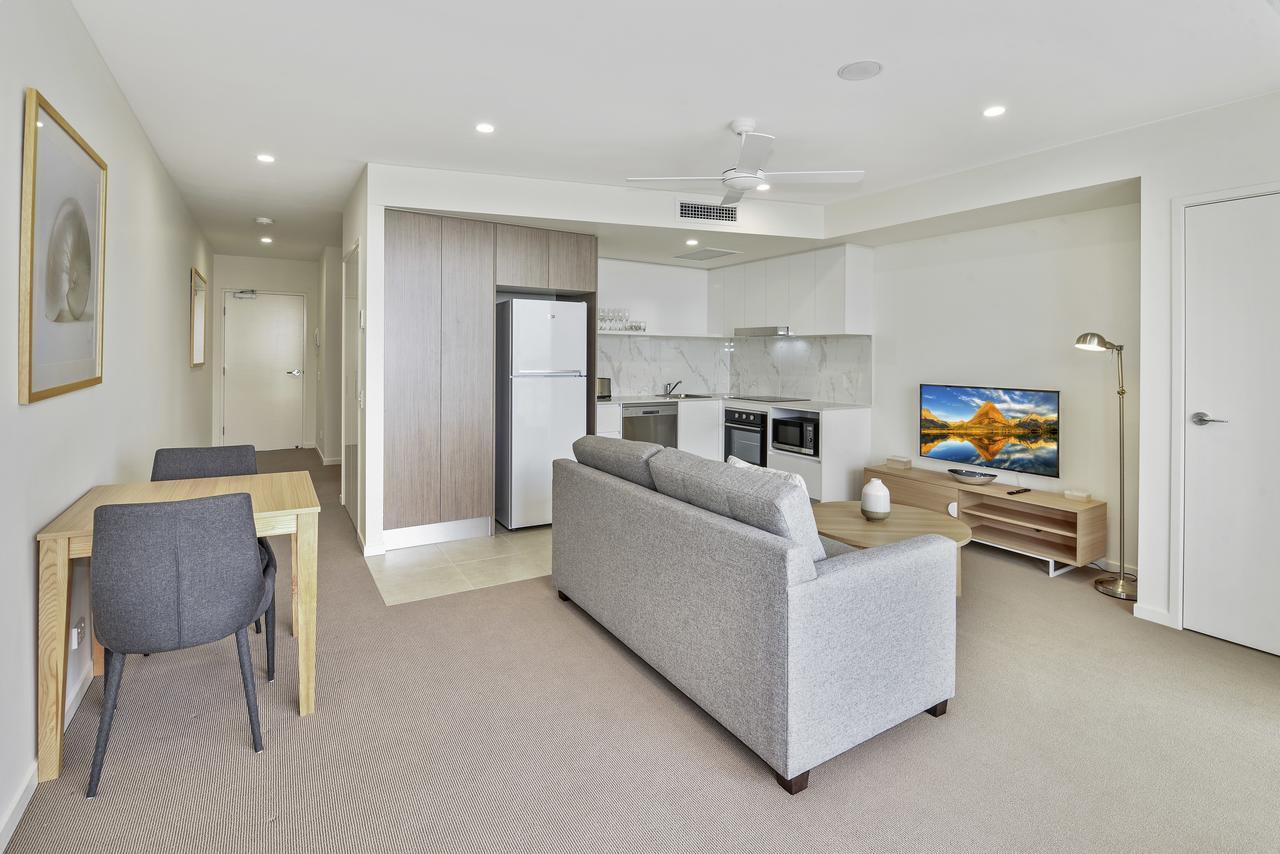 Aparthotel Aquarius Kawana à Kawana Waters Extérieur photo