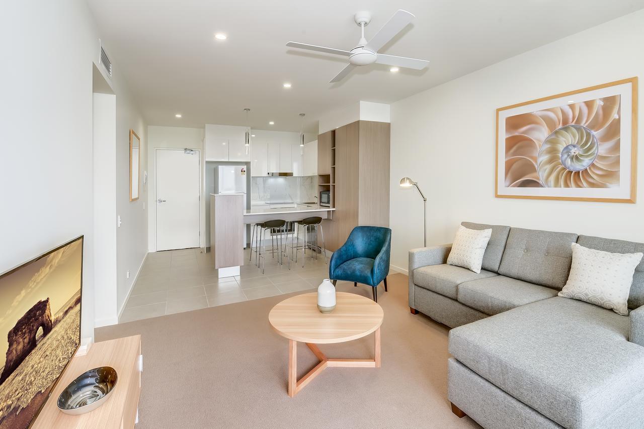 Aparthotel Aquarius Kawana à Kawana Waters Extérieur photo
