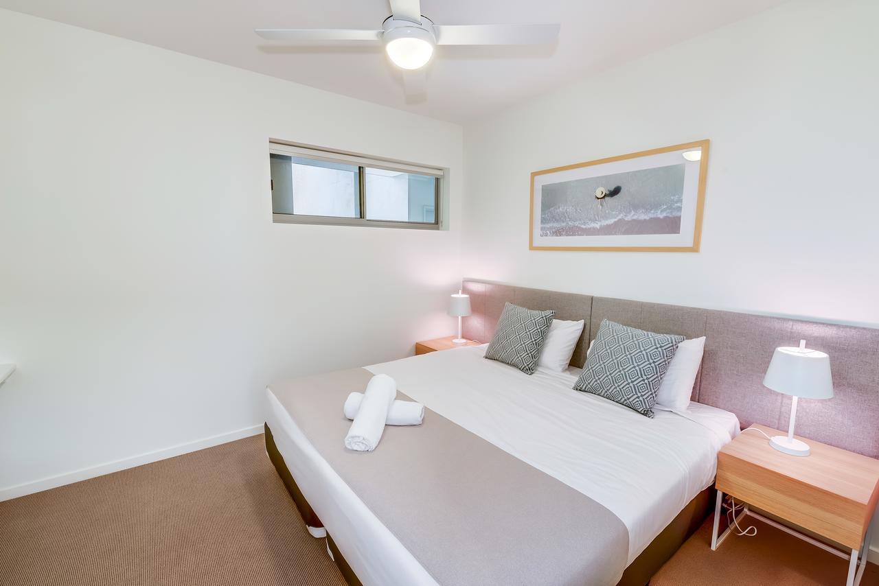 Aparthotel Aquarius Kawana à Kawana Waters Extérieur photo