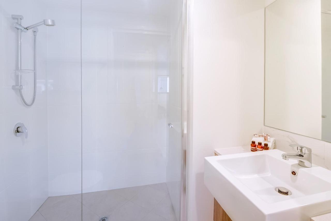 Aparthotel Aquarius Kawana à Kawana Waters Extérieur photo